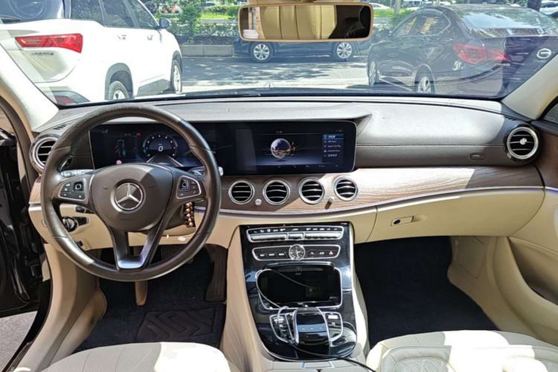 Used Mercedes-Benz E-Class 2016 E 300 L Stylish Model Center Console