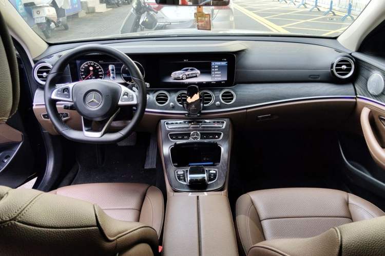 Used Mercedes-Benz E-Class 2016 E 300 L Sporty and Stylish Model Center Console