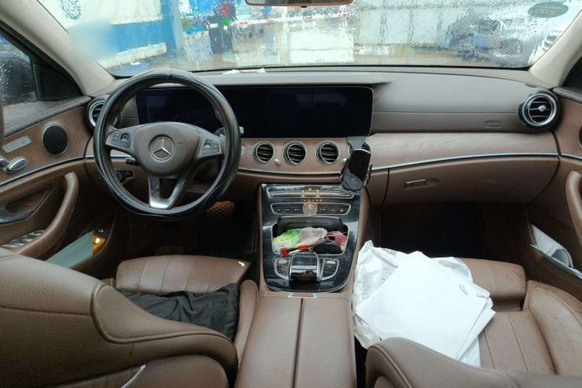 Used Mercedes-Benz E-Class 2016 E 200 L Center Console