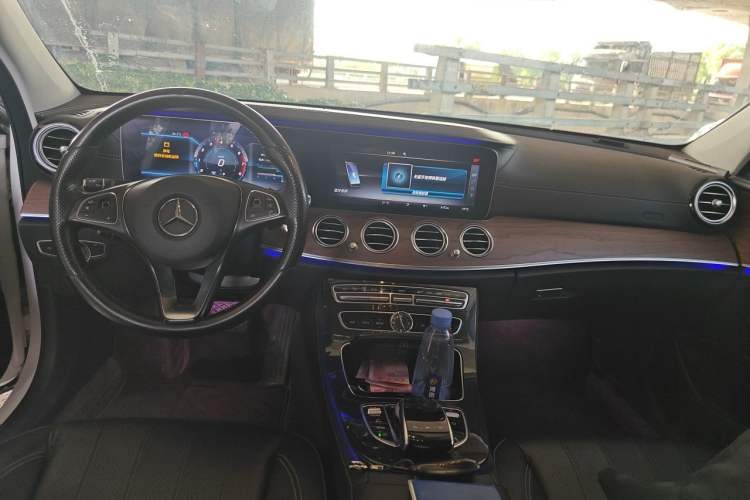Used Mercedes-Benz E-Class 2016 E 300 L Stylish Model Center Console