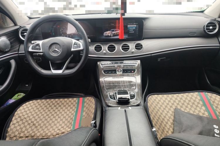 Used Mercedes-Benz E-Class 2016 E 200 L Sport Edition Center Console