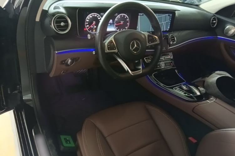 Used Mercedes-Benz E-Class 2016 E 300 L Sporty and Stylish Model Center Console