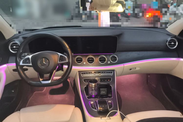 Used Mercedes-Benz E-Class 2016 E 200 L Sport Edition Center Console