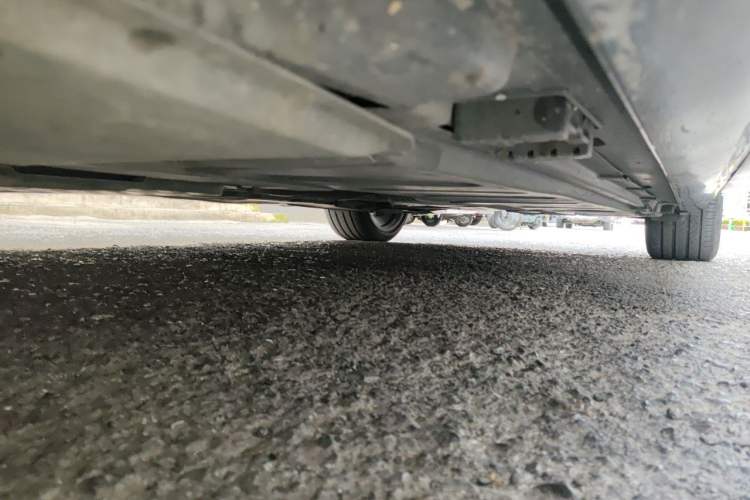 Used Mercedes-Benz E-Class 2016 E 300 L Sport Luxury Model Chassis Front Left