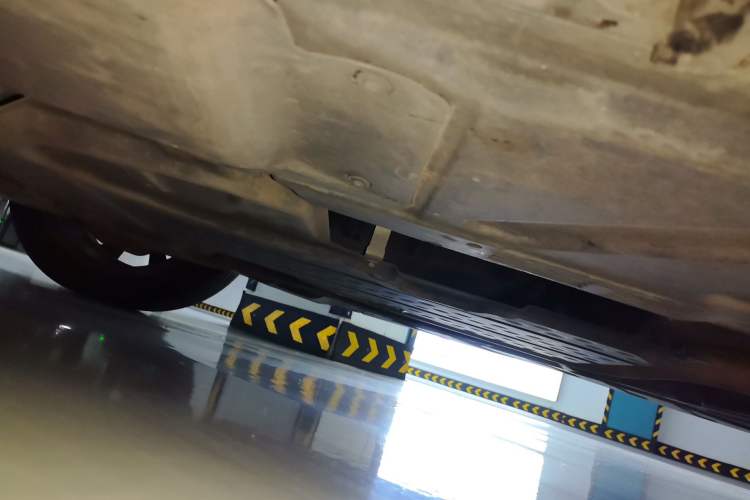 Used Mercedes-Benz E-Class 2016 E 200 L Chassis Front Left
