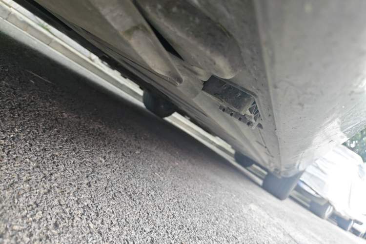 Used Mercedes-Benz E-Class 2016 E 200 L Chassis Front Left