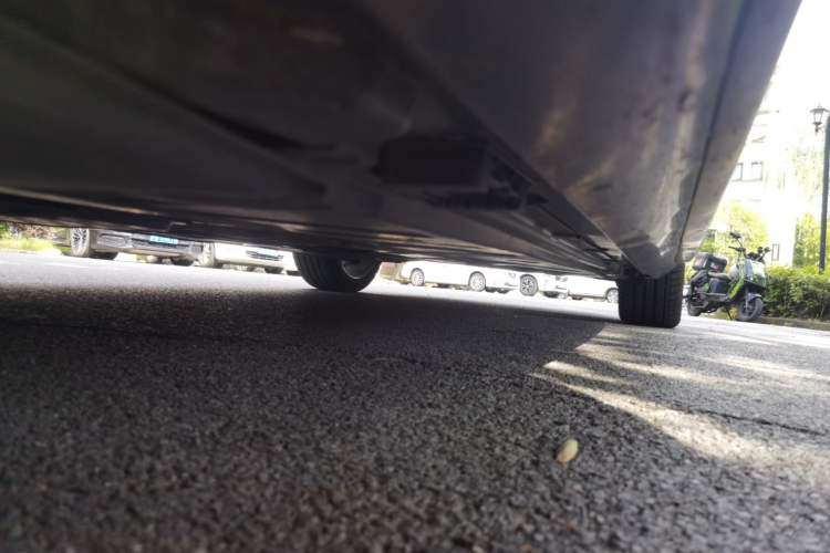 Used Mercedes-Benz E-Class 2016 E 200 L Sport Edition Chassis Front Left