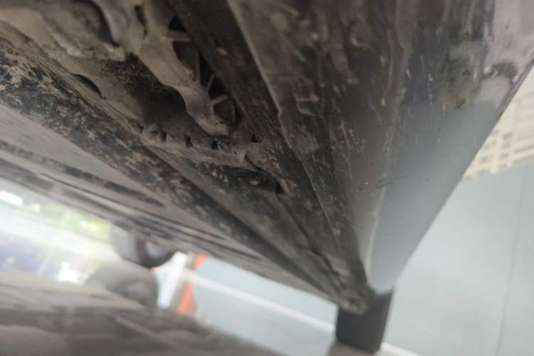 Used Mercedes-Benz E-Class 2016 E 300 L Luxury Model Chassis Front Left