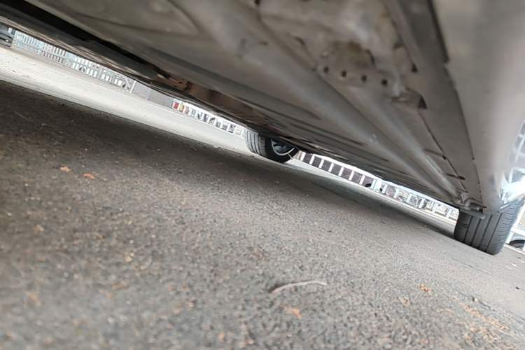 Used Mercedes-Benz E-Class 2016 E 200 L Sport Edition Chassis Front Left