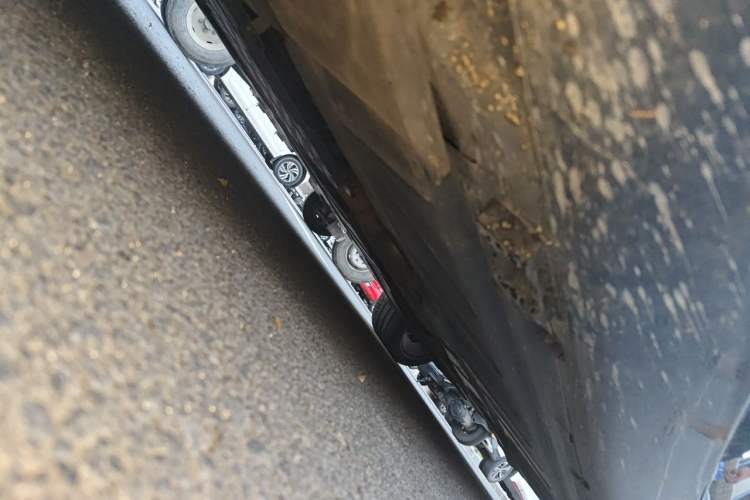 Used Mercedes-Benz E-Class 2016 E 300 L Luxury Model Chassis Front Left