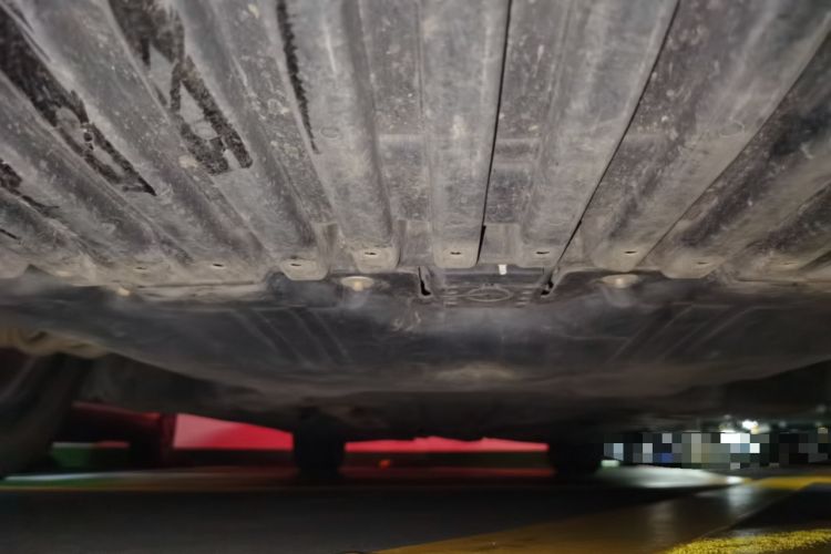 Used Mercedes-Benz E-Class 2016 E 200 L Chassis Front