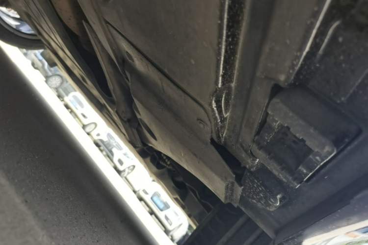 Used Mercedes-Benz E-Class 2016 E 200 L Chassis Front Right