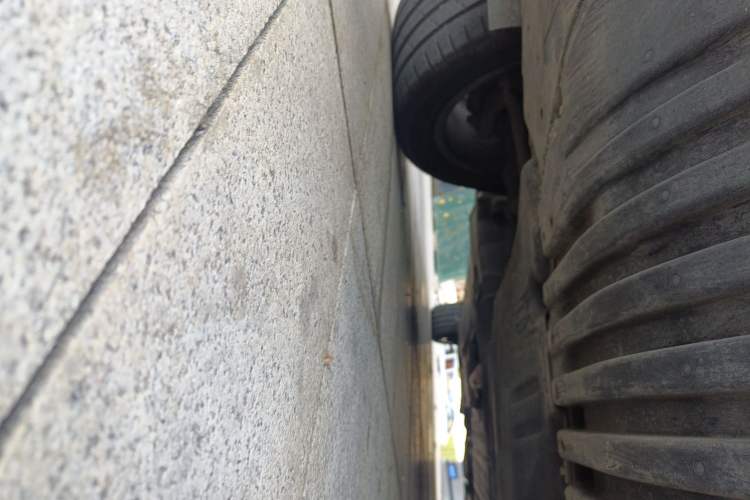 Used Mercedes-Benz E-Class 2016 E 200 L Chassis Front Right
