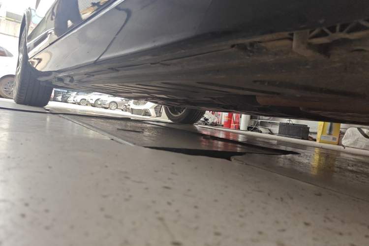 Used Mercedes-Benz E-Class 2016 E 300 L Stylish Model Chassis Front Right