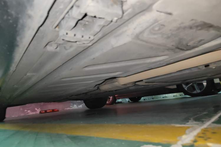 Used Mercedes-Benz E-Class 2016 E 200 L Chassis Front Right
