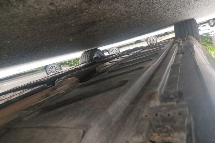 Used Mercedes-Benz E-Class 2016 E 300 L Luxury Model Chassis Front Right