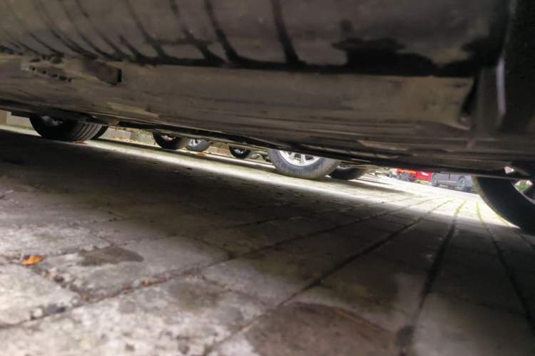 Used Mercedes-Benz E-Class 2016 E 200 L Chassis Rear Left