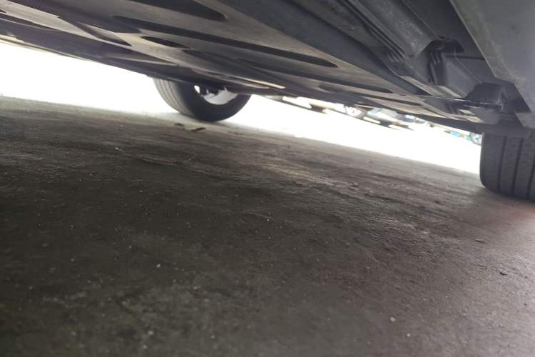 Used Mercedes-Benz E-Class 2016 E 200 L Sport Edition Chassis Rear Left