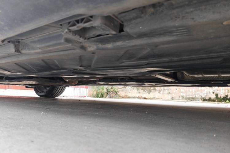 Used Mercedes-Benz E-Class 2016 E 200 L Sport Edition Chassis Rear Left