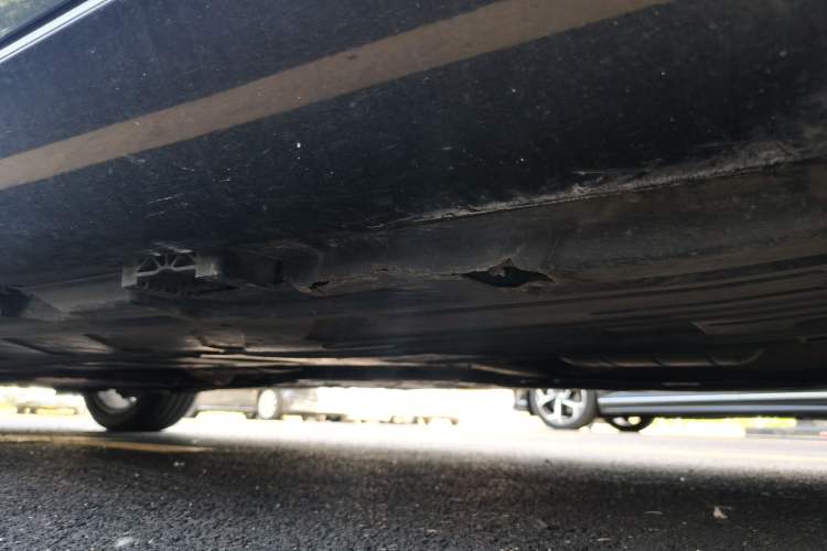Used Mercedes-Benz E-Class 2016 E 300 L Stylish Model Chassis Rear Left