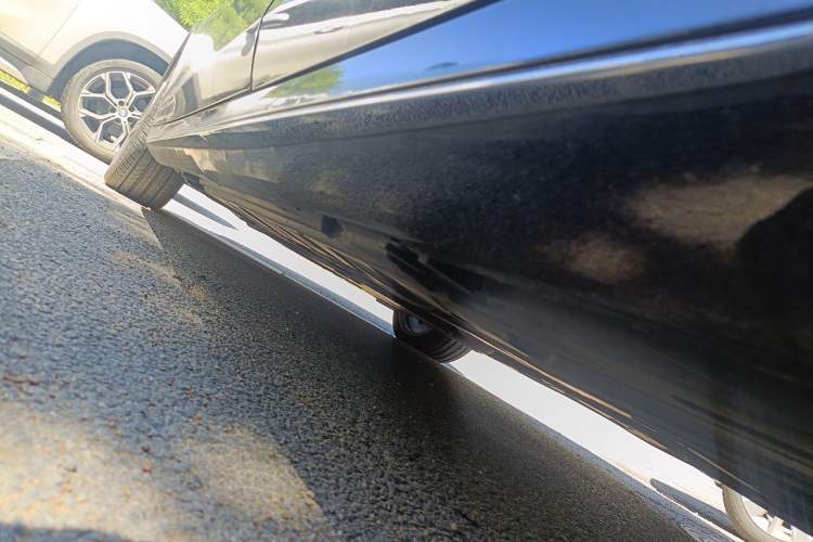 Used Mercedes-Benz E-Class 2016 E 300 L Sporty and Stylish Model Chassis Rear Left