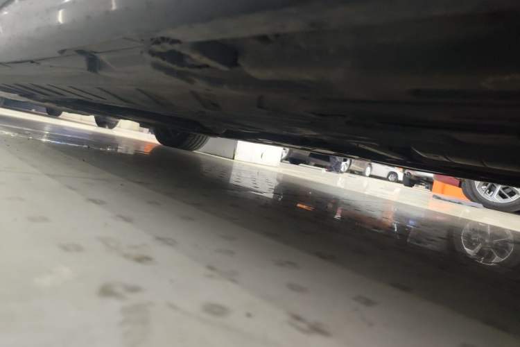 Used Mercedes-Benz E-Class 2016 E 200 L Sport Edition Chassis Rear Left