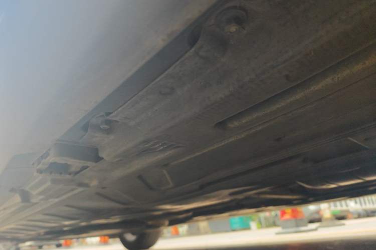 Used Mercedes-Benz E-Class 2016 E 200 L Sport Edition Chassis Rear Left