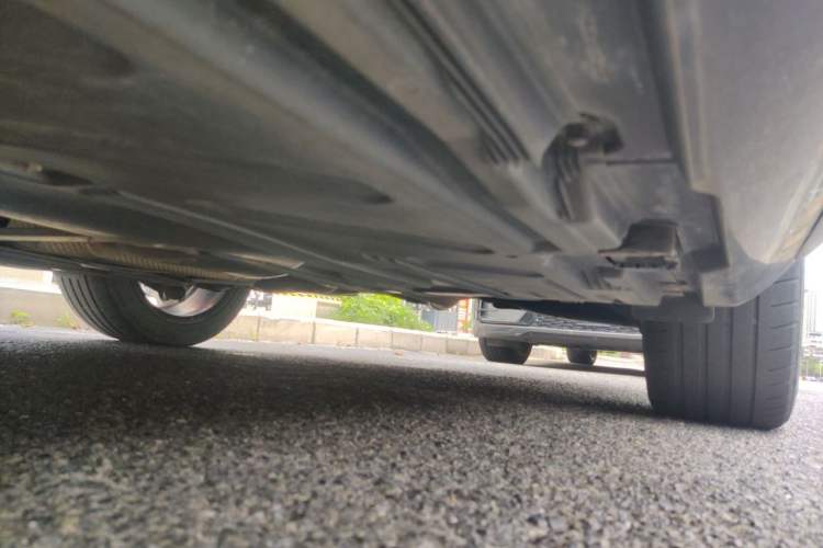 Used Mercedes-Benz E-Class 2016 E 200 L Sport Edition Chassis Rear Left