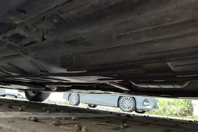 Used Mercedes-Benz E-Class 2016 E 200 L Sport Edition Chassis Rear Left