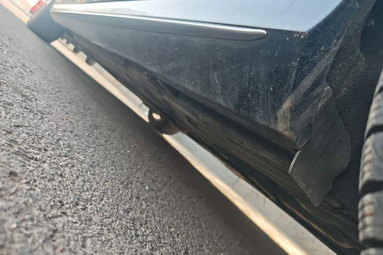 Used Mercedes-Benz E-Class 2016 E 300 L Sporty and Stylish Model Chassis Rear Left