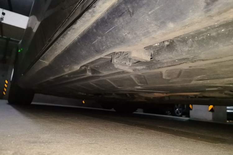 Used Mercedes-Benz E-Class 2016 E 200 L Chassis Rear Left