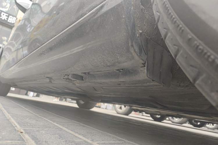 Used Mercedes-Benz E-Class 2016 E 200 L Chassis Rear Left