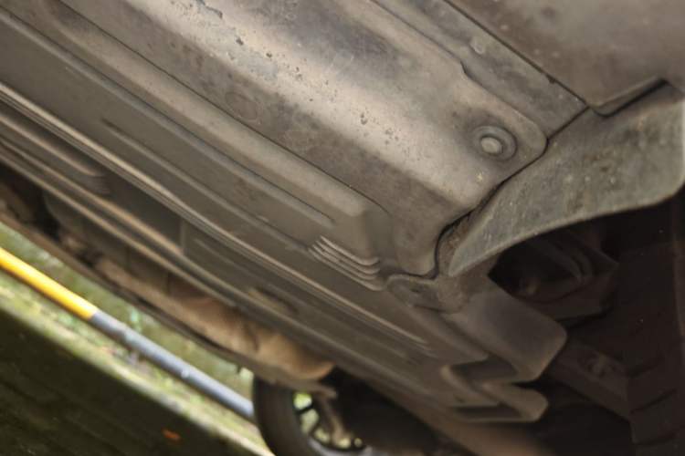 Used Mercedes-Benz E-Class 2016 E 300 L Stylish Model Chassis Rear Left