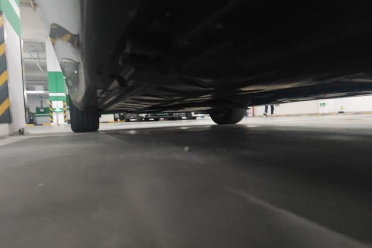 Used Mercedes-Benz E-Class 2016 E 300 L Stylish Model Chassis Rear Left