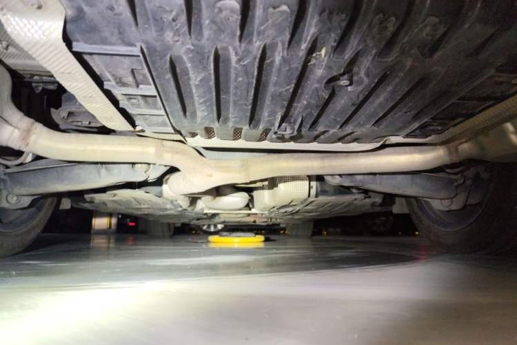 Used Mercedes-Benz E-Class 2016 E 200 L Chassis Rear