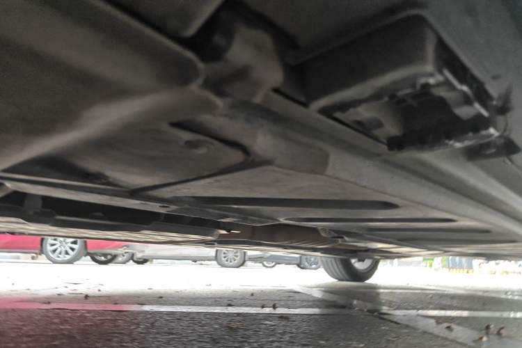 Used Mercedes-Benz E-Class 2016 E 200 L Sport Edition Chassis Rear Right