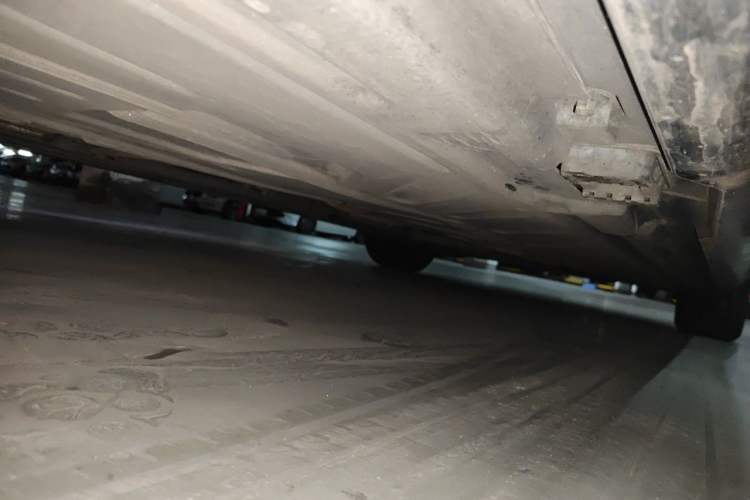 Used Mercedes-Benz E-Class 2016 E 200 L Sport Edition Chassis Rear Right