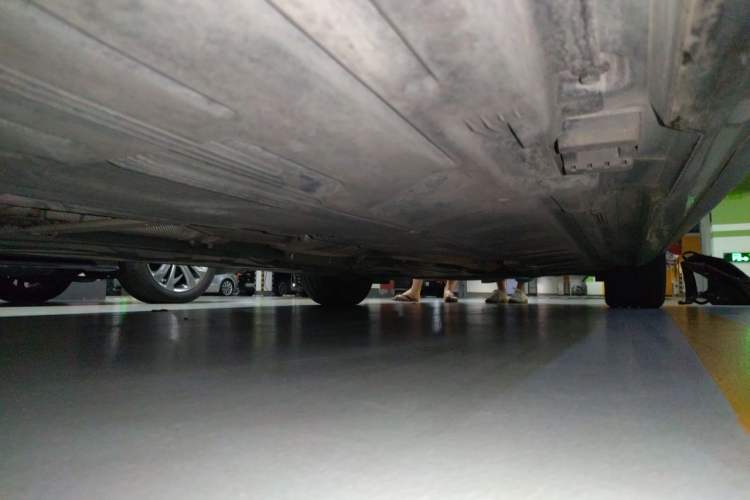 Used Mercedes-Benz E-Class 2016 E 300 L Sport Luxury Model Chassis Rear Right