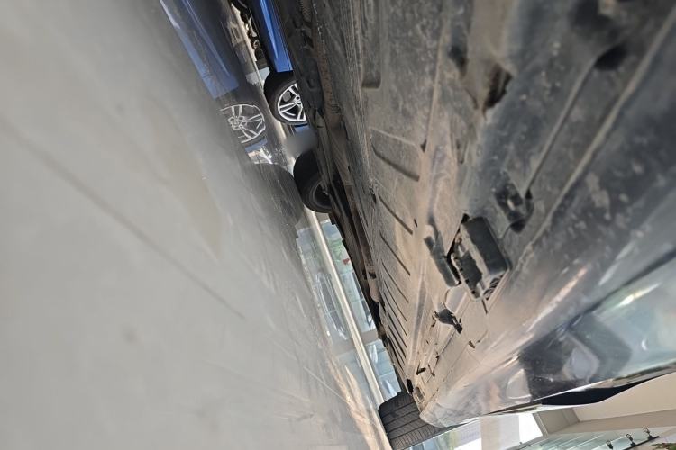 Used Mercedes-Benz E-Class 2016 E 300 L Luxury Model Chassis Rear Right