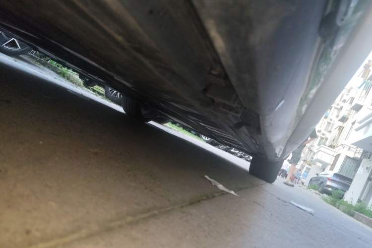 Used Mercedes-Benz E-Class 2016 E 300 L Sport Luxury Model Chassis Rear Right