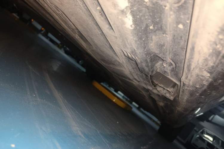 Used Mercedes-Benz E-Class 2016 E 200 L Chassis Rear Right