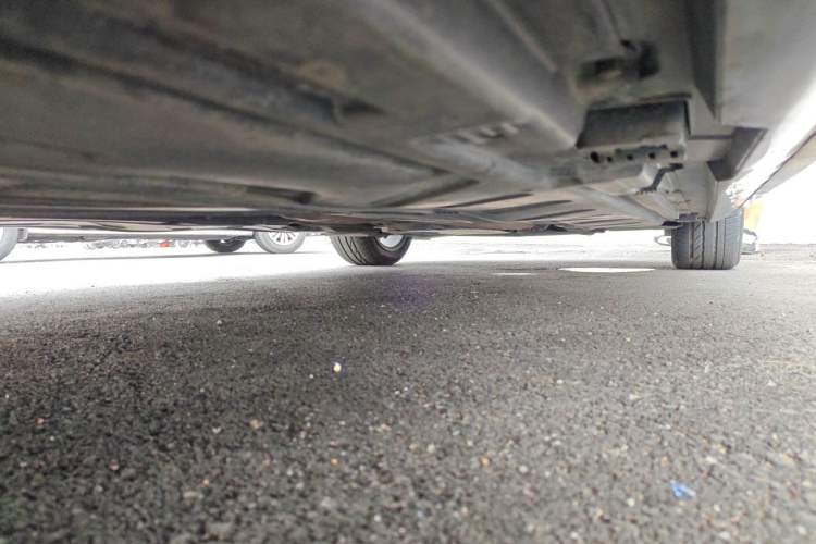 Used Mercedes-Benz E-Class 2016 E 200 L Chassis Rear Right
