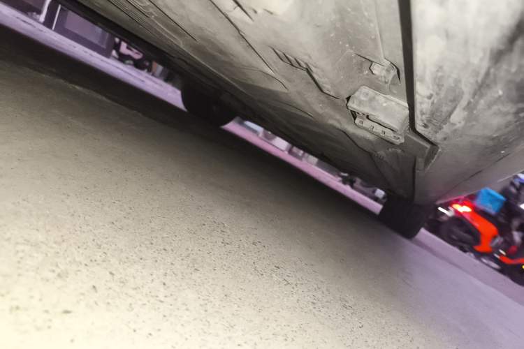Used Mercedes-Benz E-Class 2016 E 200 L Sport Edition Chassis Rear Right