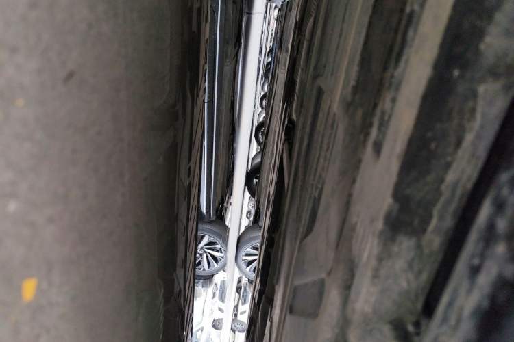 Used Mercedes-Benz E-Class 2016 E 200 L Sport Edition Chassis Rear Right