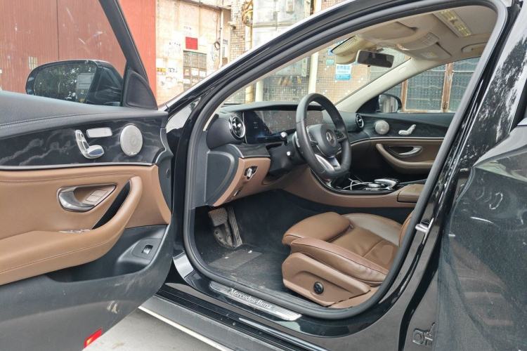 Used Mercedes-Benz E-Class 2016 E 200 L Sport Edition Driver Seat
