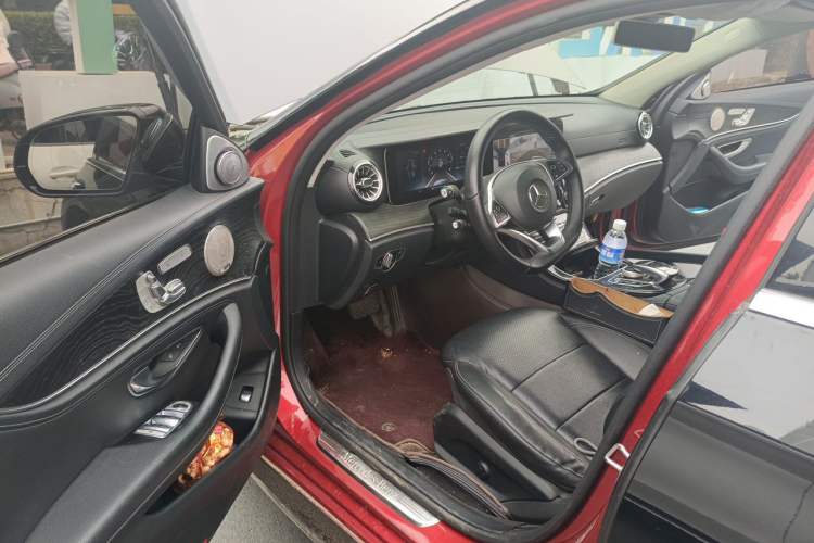 Used Mercedes-Benz E-Class 2016 E 300 L Sporty and Stylish Model Driver Seat