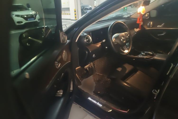 Used Mercedes-Benz E-Class 2016 E 200 L Driver Seat