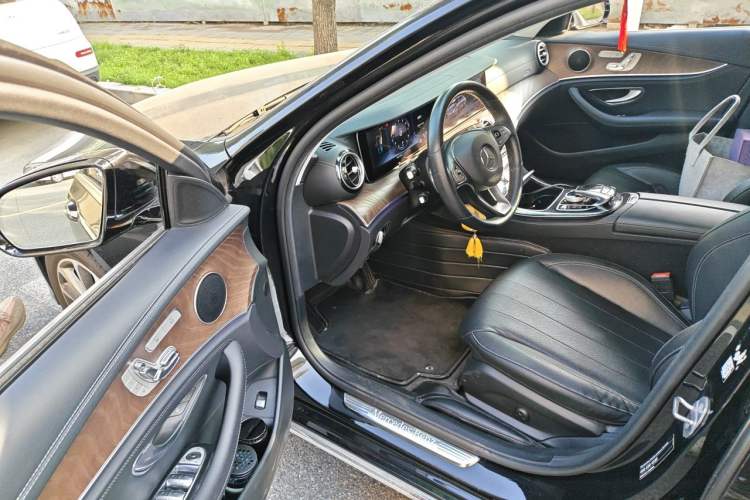 Used Mercedes-Benz E-Class 2016 E 300 L Stylish Model Driver Seat