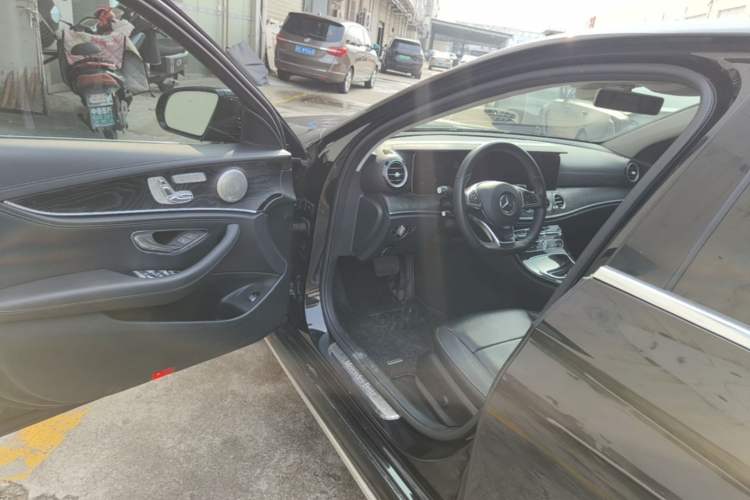 Used Mercedes-Benz E-Class 2016 E 300 L Sporty and Stylish Model Driver Seat