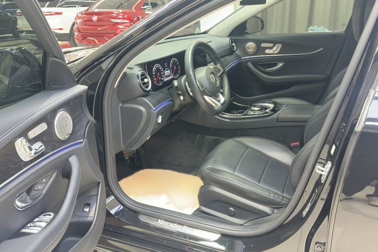 Used Mercedes-Benz E-Class 2016 E 300 L Sporty and Stylish Model Driver Seat